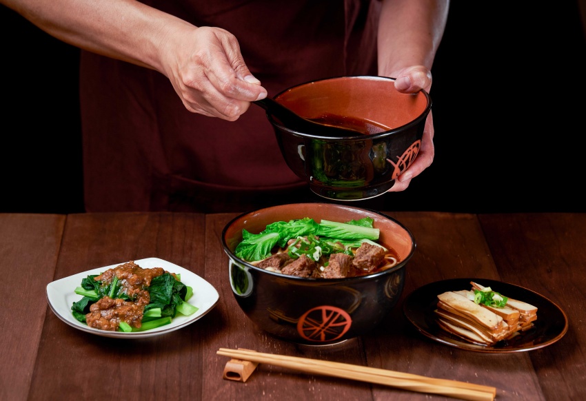 三商巧福牛肉麵109元！報稅季省錢吃大餐，牛肉麵紅燒排骨飯109元