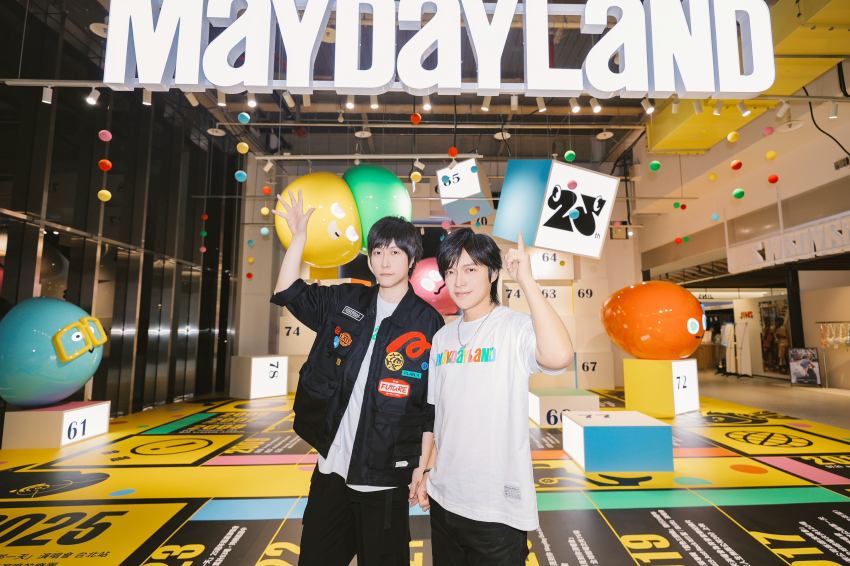 直擊五月天25週年限定展！怪獸房間、大雞腿練團室重現，演唱會雙主題刷新紀錄