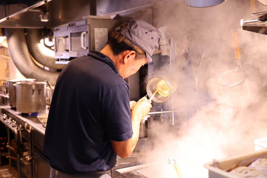 東京拉麵之王「麵屋一燈」慶祝15週年，創辦人坂本幸彥8月親臨台灣，展開北中南巡迴與粉絲見面，限定法式套餐饗宴饕客必吃
