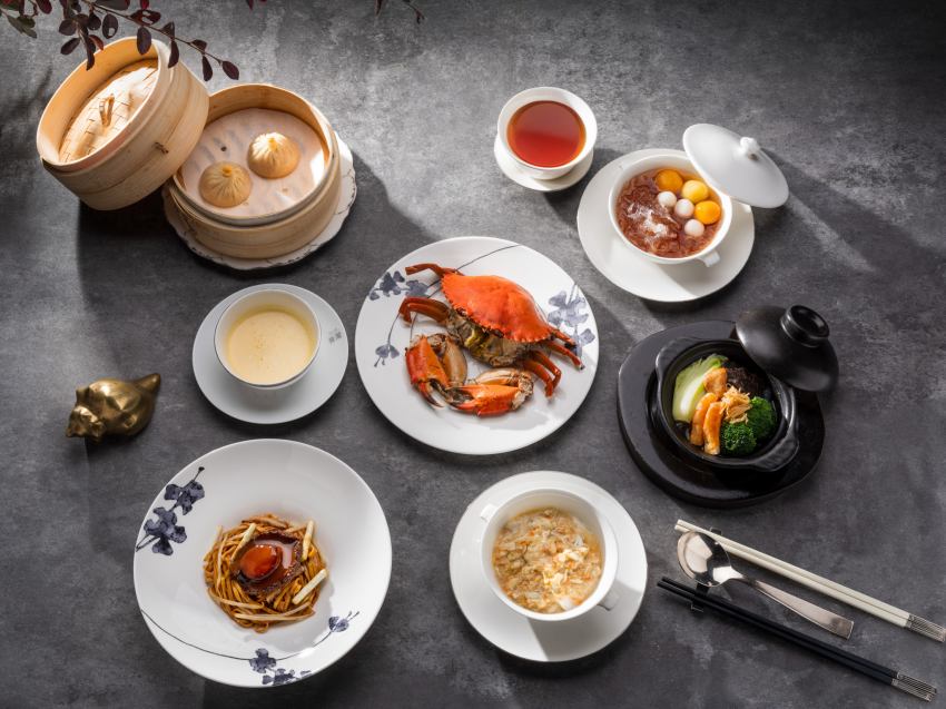 台北米其林一星「雅閣」2025秋蟹饗宴開跑，阮明燊主廚嚴選處女蟳對決大閘蟹，打造花雕雞油蟳等奢華粵式套餐