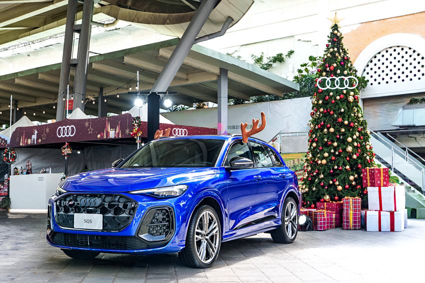 全新 A6 Sportback e-tron 與 SQ5於市集入口旁迎賓，展演品牌電能與性能魅力。