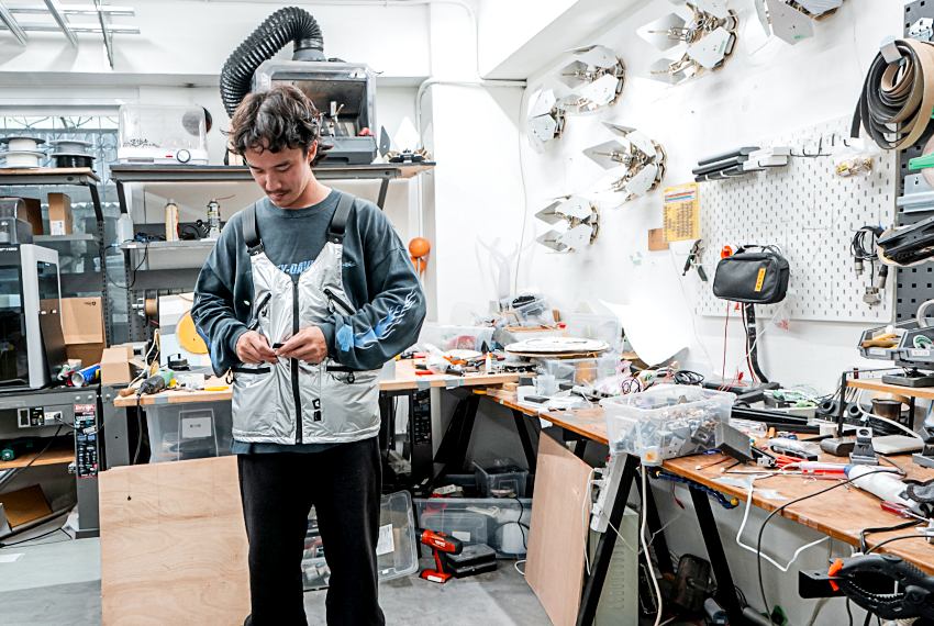 台中勤美術館推出沉浸式數位藝術展 以身體輸入探索光影與感知流動