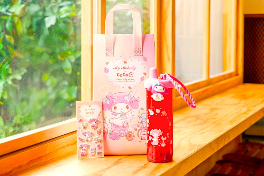 CoCo與三麗鷗美樂蒂聯名登場,2026草莓季限定飲品與粉嫩周邊引發手搖飲熱潮,必搶立體冷水杯與保溫提袋。