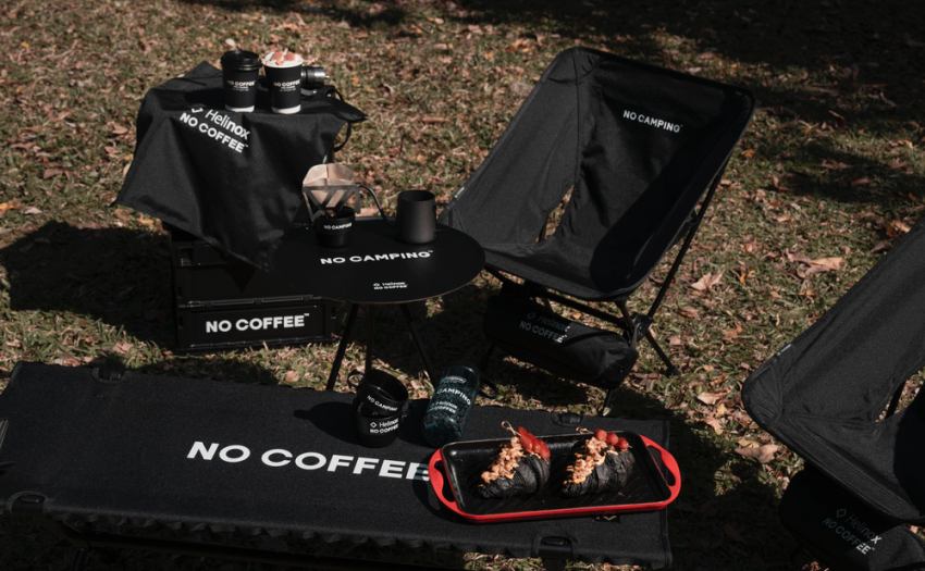 NO CAMPING黑魂露營單品限量登場，NO COFFEE與Helinox聯名打造城市日常野營感，必吃BBQ煙燻風味香腸可頌