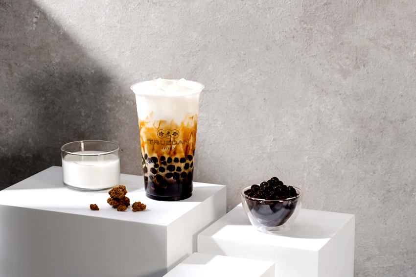 手搖飲控快衝,珍煮丹慶17週年品牌日推出買一送一,黑糖珍珠鮮奶等3款人氣飲品限時回饋,全台門市活動細節一次看