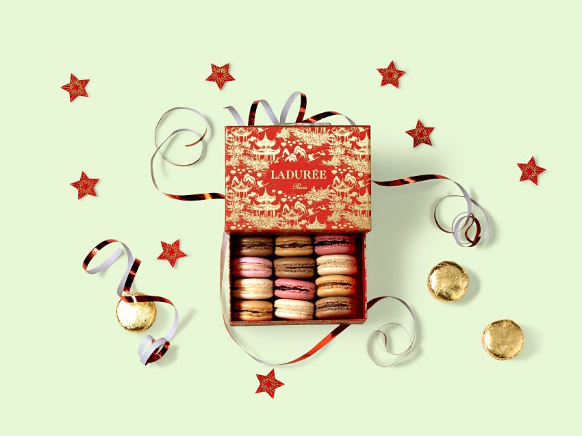 情人節限定禮盒由法國藝術家 Guillaume Sardin 設計，描繪艾菲爾鐵塔與愛心翅膀的浪漫巴黎景象。