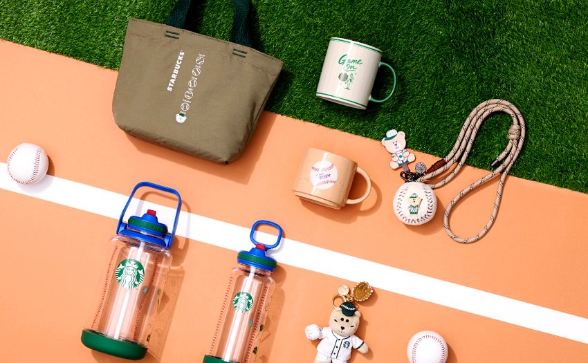 星巴克2026棒球主題系列全品項，涵蓋馬克杯、冷水壺、手提袋與熊寶寶配件。