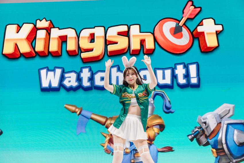 2026 台北電玩展金娜妍現身，韓援女神領軍大跳 Kingshot 應援舞，初戀系魅力席捲全場，成為玩家討論度最高的展覽話題。