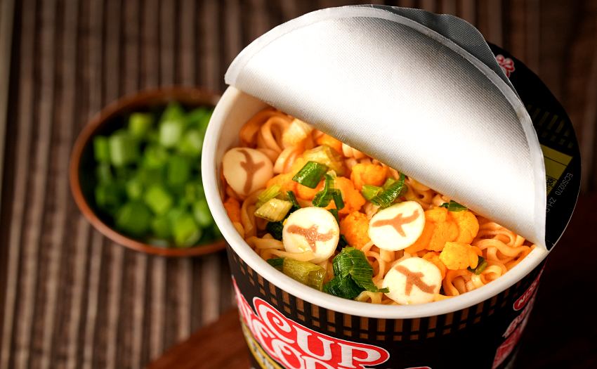 星宇航空聯名日清杯麵今日開賣，3款亞洲風味與飛機魚板引爆收藏潮