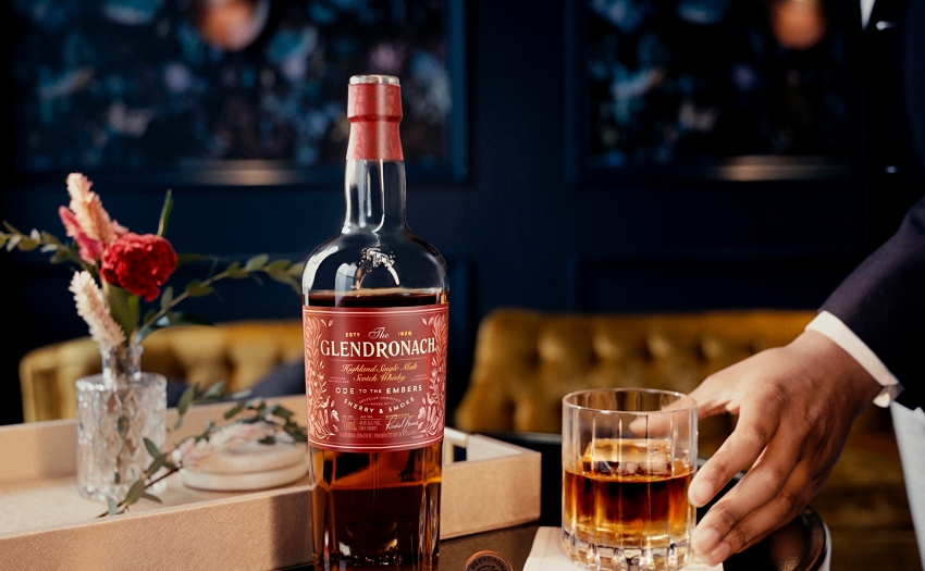威士忌大師 Rachel Barrie 操刀，格蘭多納雋永泥煤單一麥芽威士忌。