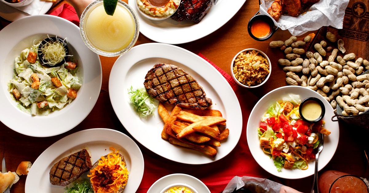 2026經典賽微風應援懶人包！精品6折起、熱門餐廳買1送1與穿球衣送啤酒優惠全攻略