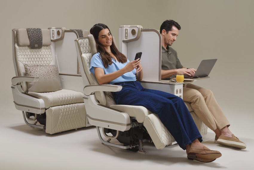 阿聯酋航空A350首發！全球首創電動隱私隔板豪經艙登場
