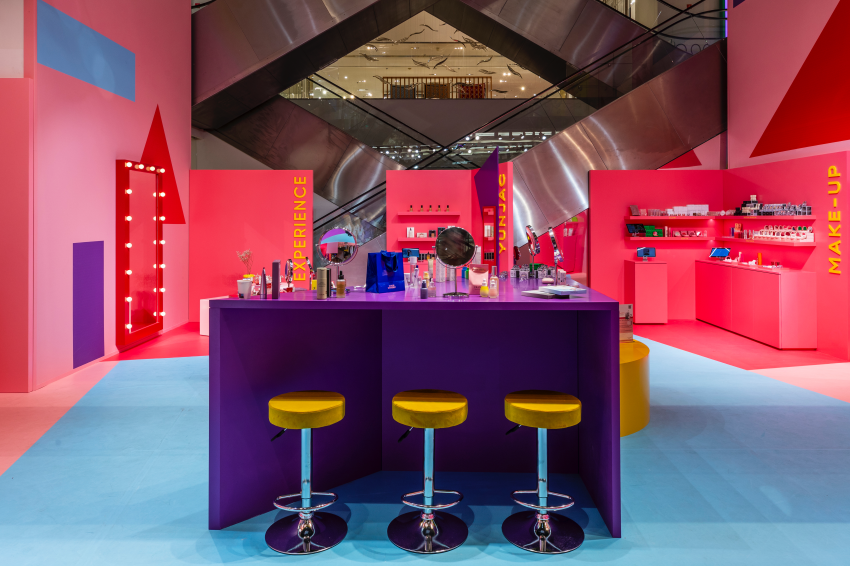SHINSEGAE HYPER GROUND巴黎快閃店展示空間。圖/微風提供