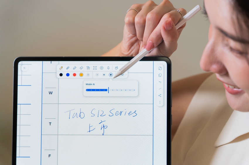 Galaxy Tab S12系列搭配S Pen使用Notability筆記。圖／台灣三星電子提供